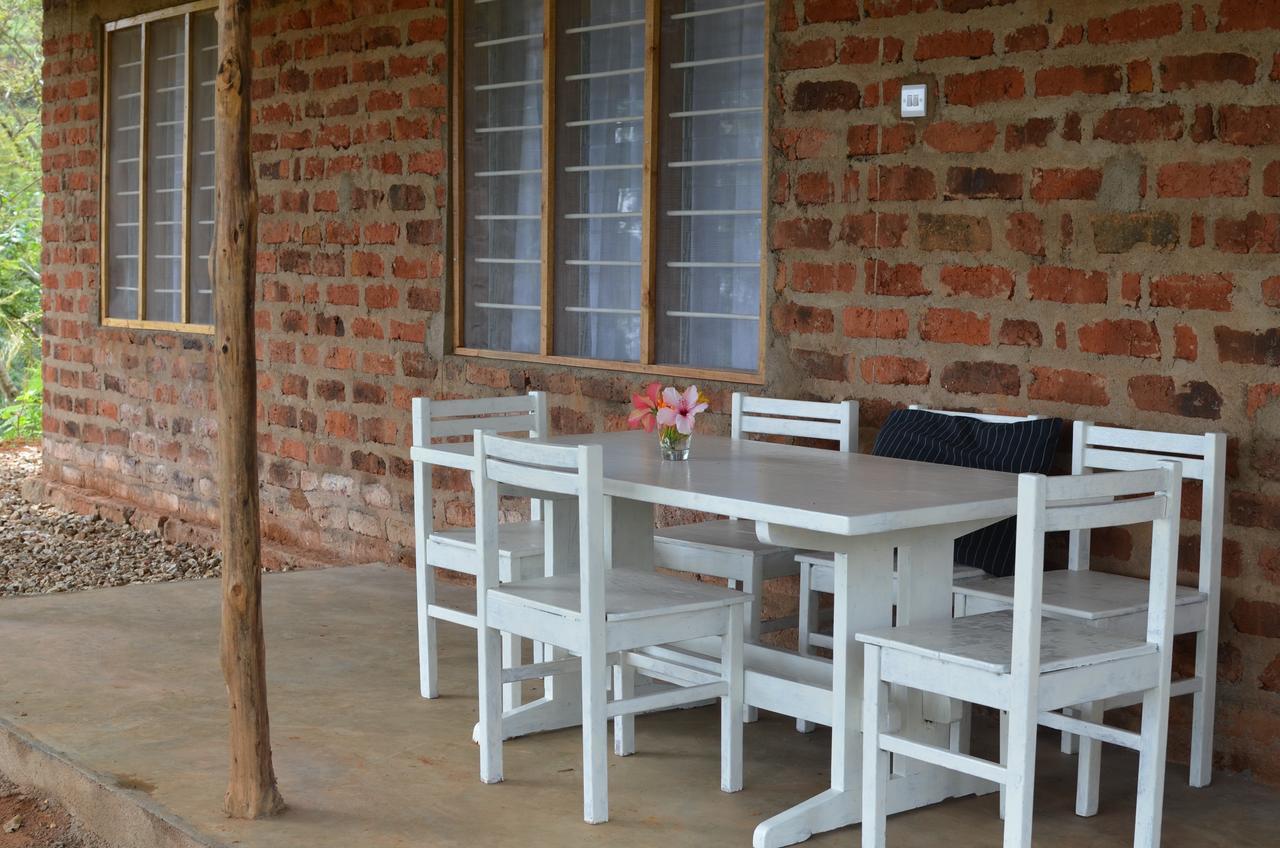 Milemeleni Guesthouse Lushoto エクステリア 写真