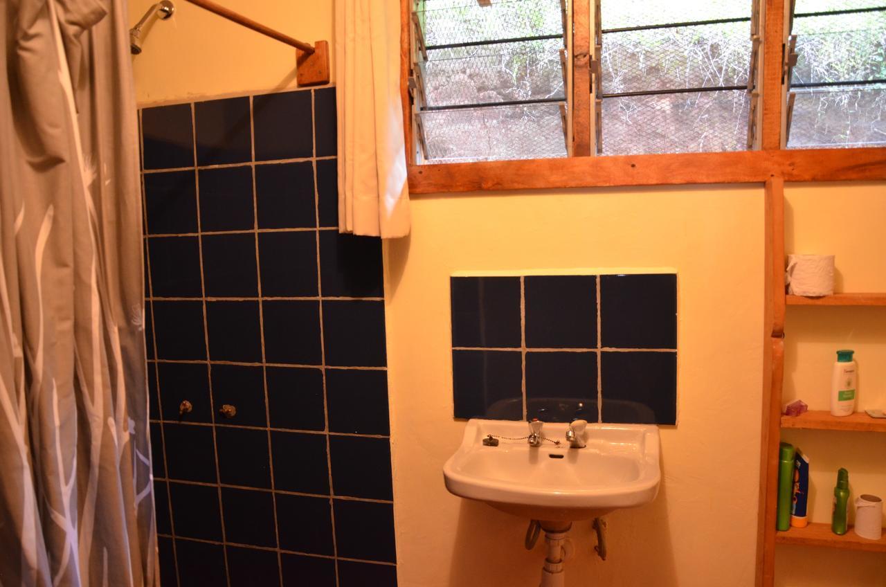 Milemeleni Guesthouse Lushoto エクステリア 写真